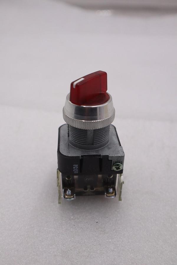 Used Allen Bradley 800T-10HRH2KB6AX ILLUMINATED SELECTOR SWITCH SER U STOCK K-3219