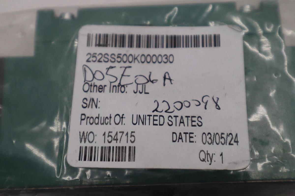 Used NEW NUMATICS 252SS500K000030 110-120V .12A 150PSI STOCK H1449