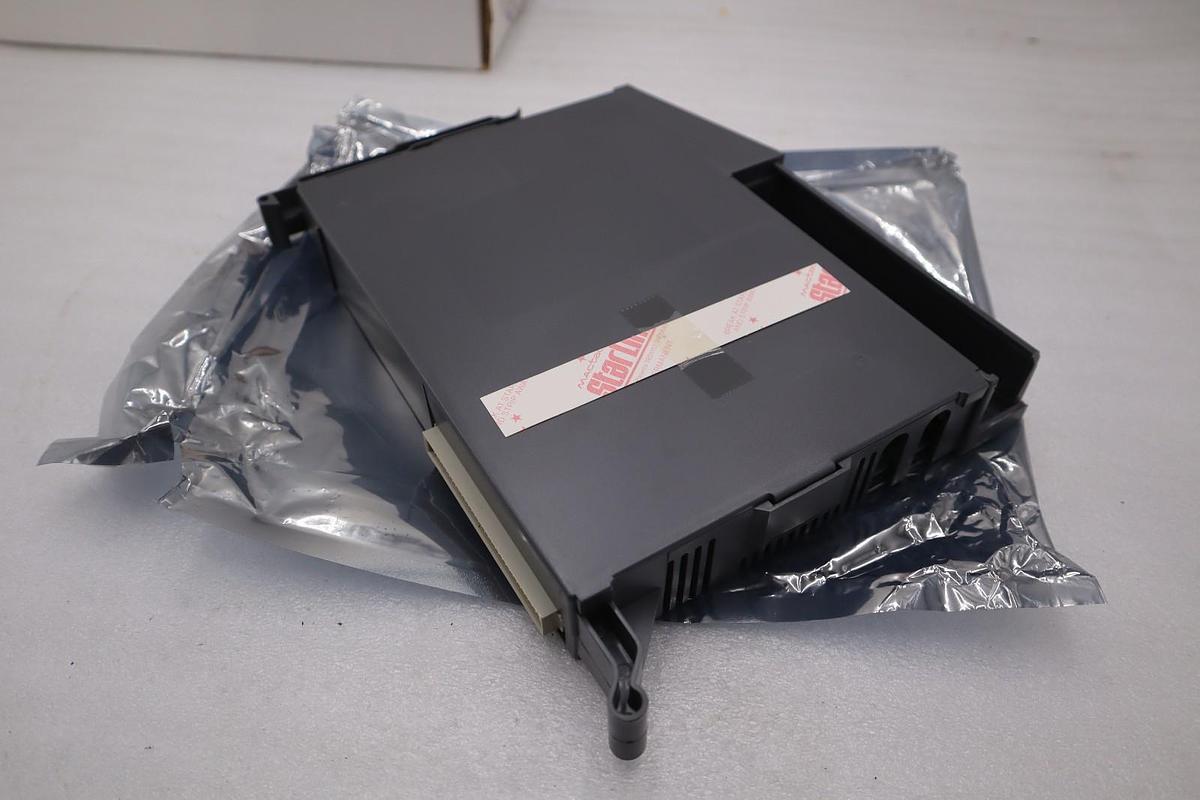 Used FIVES GIDDINGS & LEWIS 502-03840-03R2 / 5020384003R2 (NEW WITH BOX) STOCK GF1331