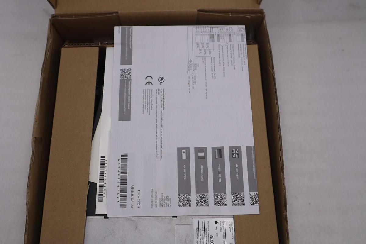 NEW IN BOX Siemens 6SL3210-1KE21-3UF1/ 6SL32101KE213UF1 DRIVE SINAMICS STOCK H11