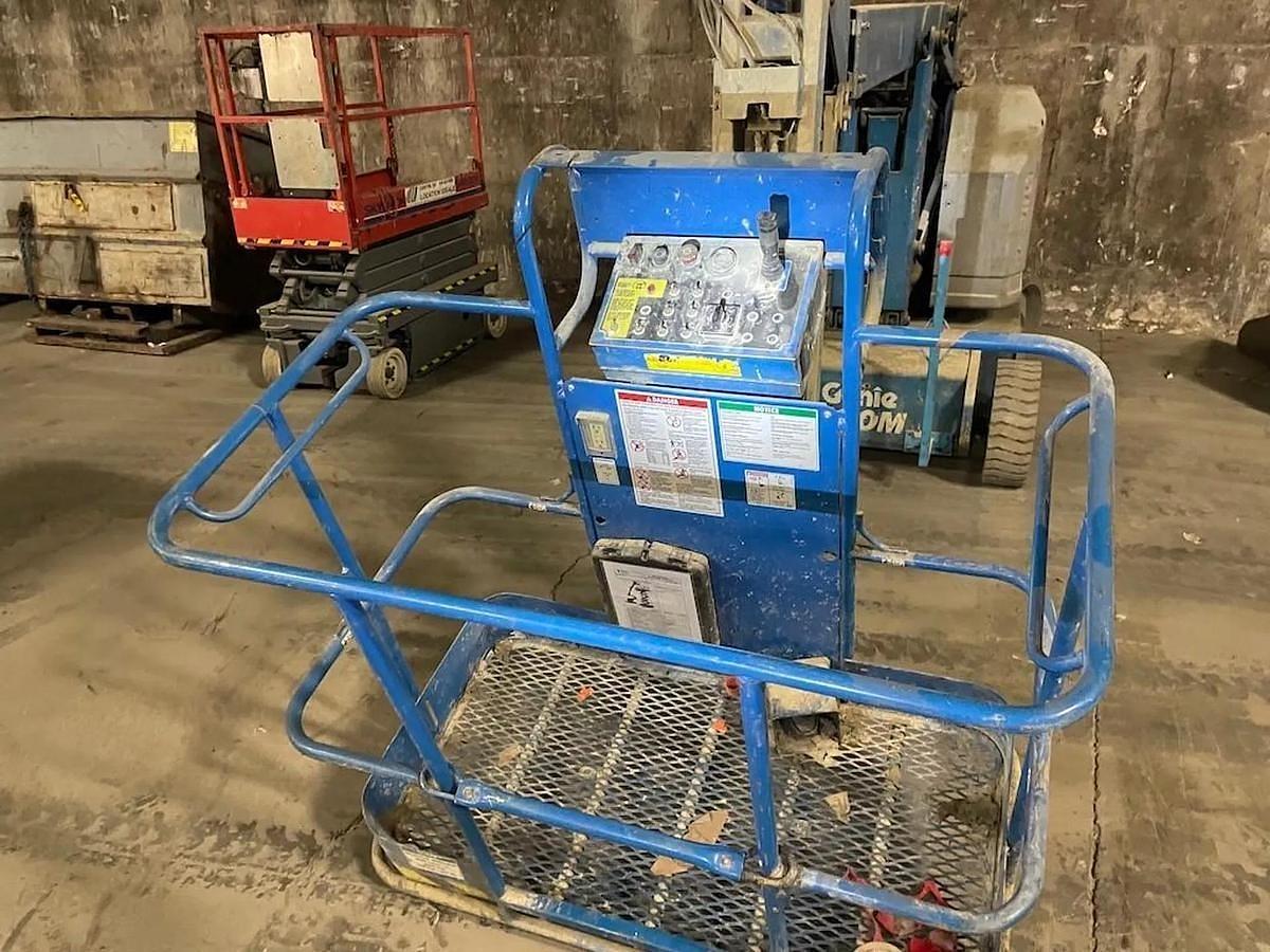 Used GENIE Z34/22N ELECTRIC ARTICULATING GENIE BOOM LIFT WITH JIB BOOM 1,300 HOURS