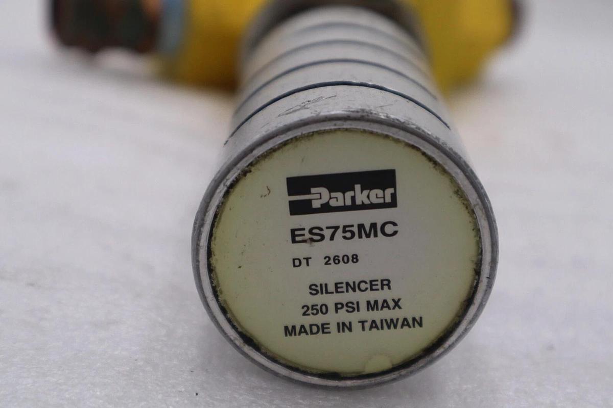 Used ROSS LOX PNEUMATIC VALVE  Y1523C6002 STOCK 4915