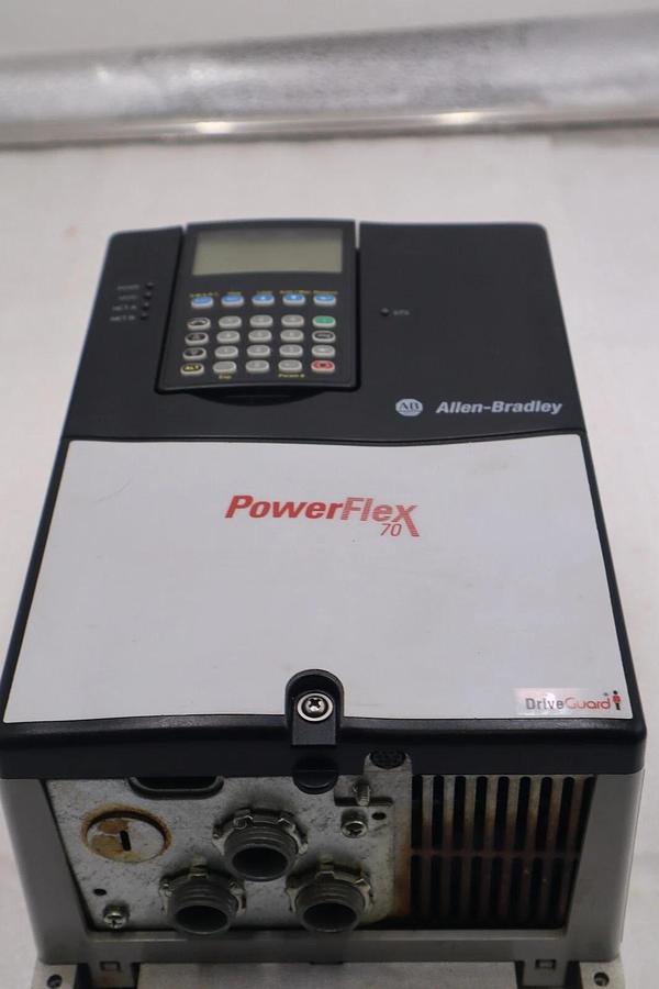 Used Allen-Bradley PowerFlex 70 20AB015A3AYNANG0 MFG. 2017 AC Drive STOCK 2439