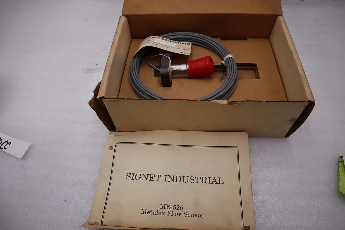 NEW GF SIGNET P5251/ P525-1 METALEX FLOW SENSOR - STOCK 3109CC