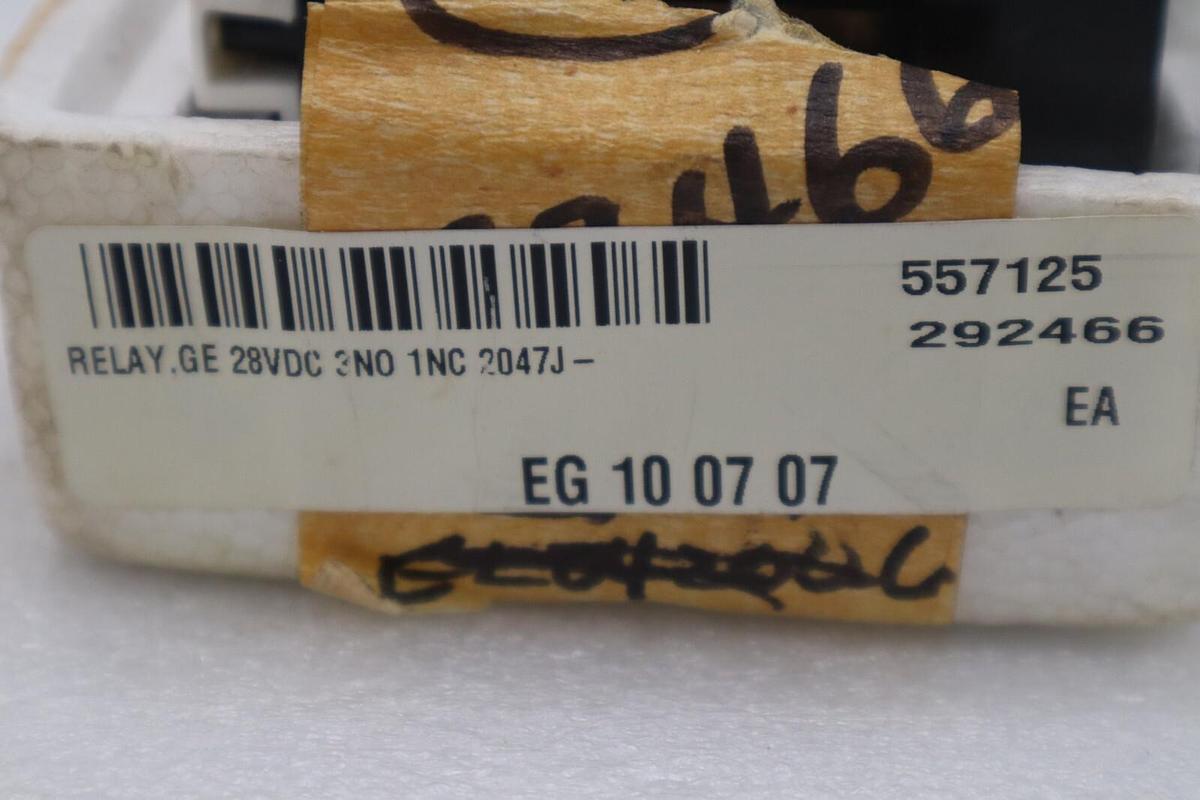 Used General Electric Ge CR120AD03149AA Industrial Relay 28v-dc NEW UNIT STOC G991A