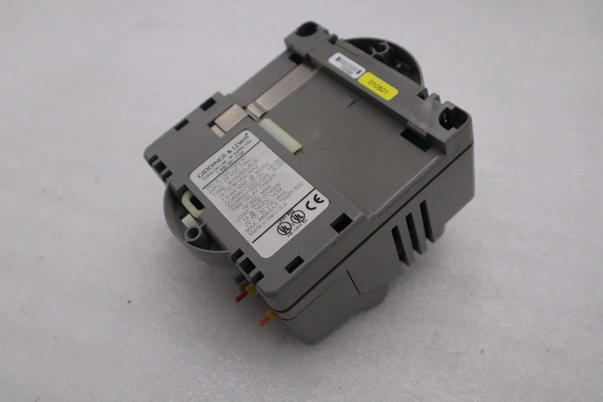 Used GIDDINGS & LEWIS M.1300.7372 R1 Input Module 24VDC SINK/SOURCE STOCK 650-D