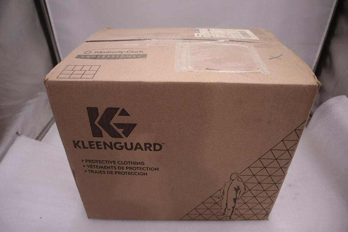 Kleenguard Hooded Disp Coveralls Blue 3XL PK20 - STOCK GF806