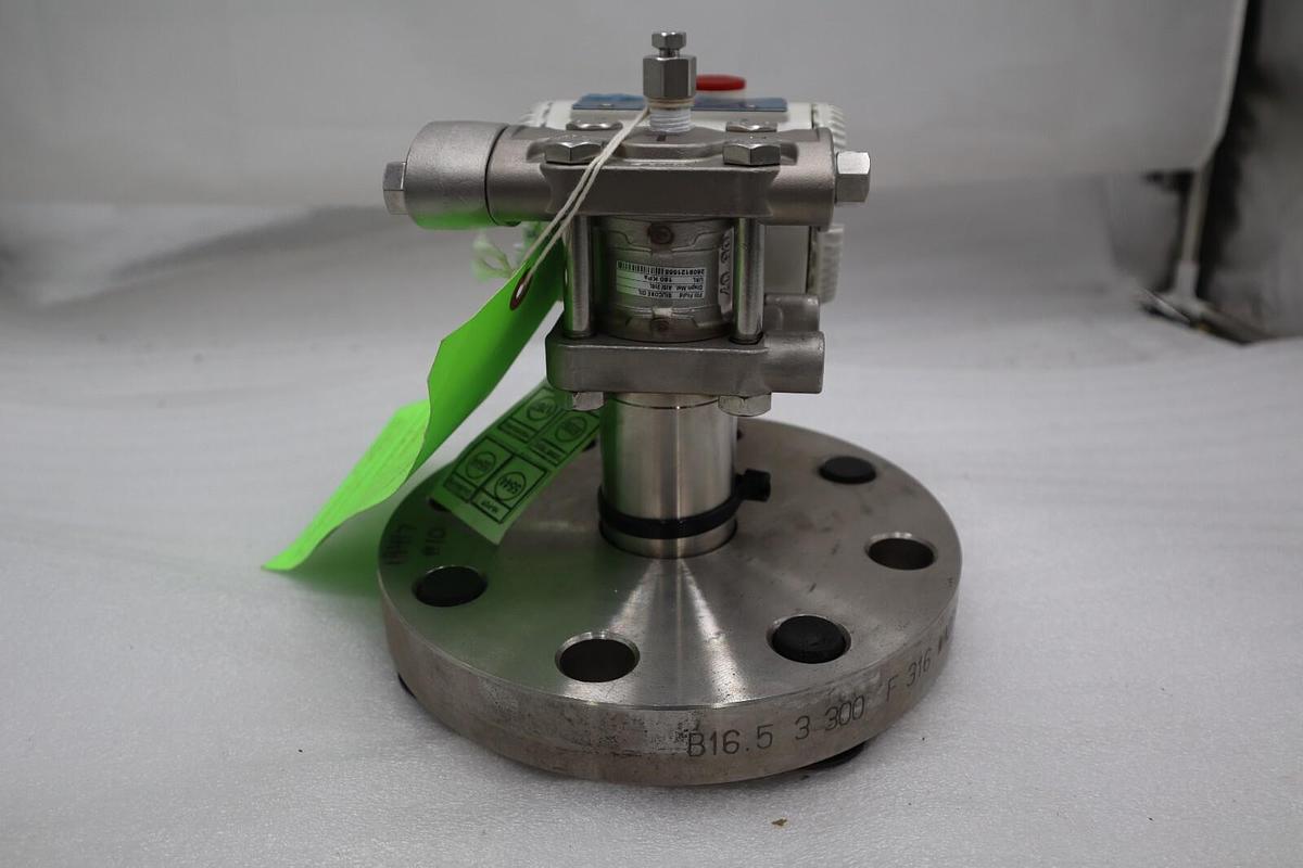 HART PRESSURE 264DCHEEFSSSB4A1V2E6 W/ WA07 0858 SBF TRANSMITTER STOCK 5889