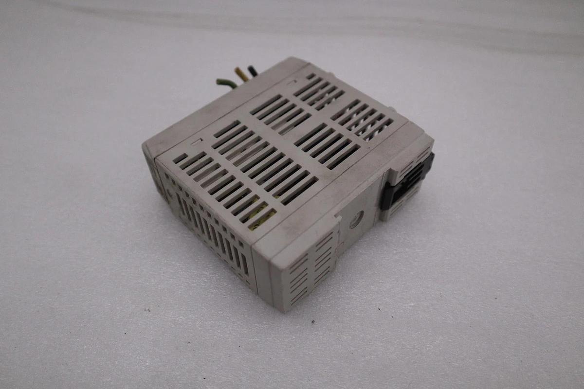 Used Keyence MS2-H50 Switching Power Supply 24 VDC 2.1 A MS2H50 STK L197CC