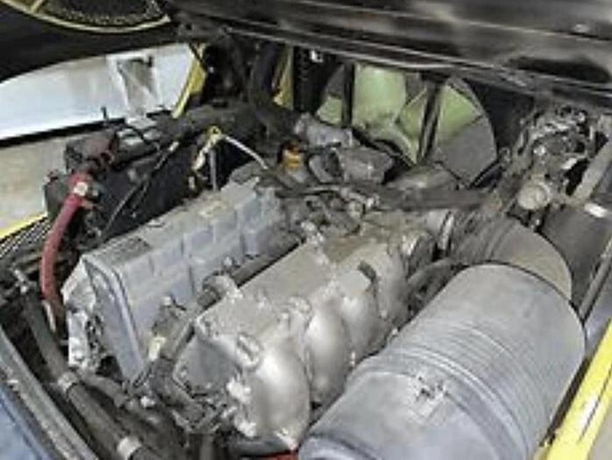 Used 12,000 POUND HYSTER MODEL S120FTPRS ENCLOSED CAB ROLL CLAMP FORKLIFT MFG. 2017