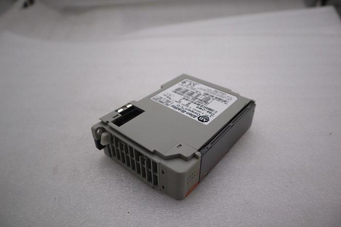 Used Allen Bradley 1769-OW8 Series B CompactLogix Relay Digital Output Module #K-2926