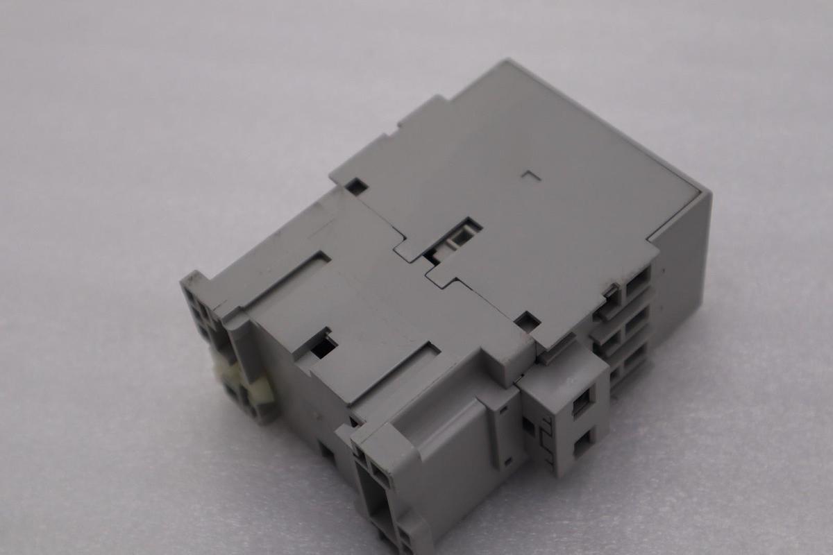NEW OPEN BOX Allen-Bradley 100-C30D10 AB contactor 100-C30*00 STK L-354C