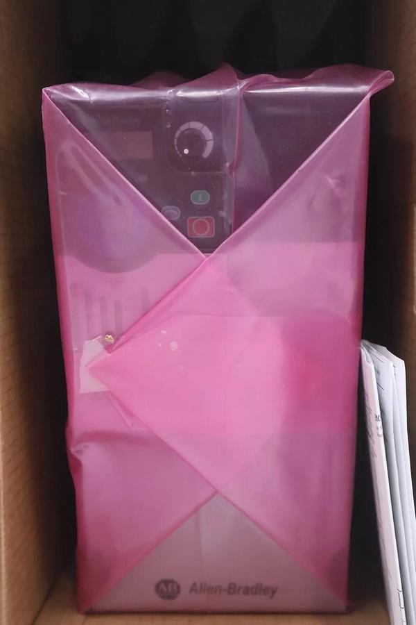 NEW 25A-D030N104 Allen-Bradley PowerFlex 523 15kW (20Hp) AC Drive STOCK 3268