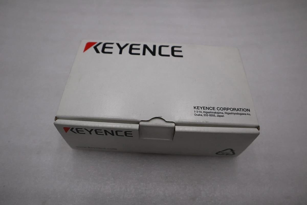 NEW OPEN BOX Keyence LR-TB5000 Laser Sensor LRTB5000 STK GF148A