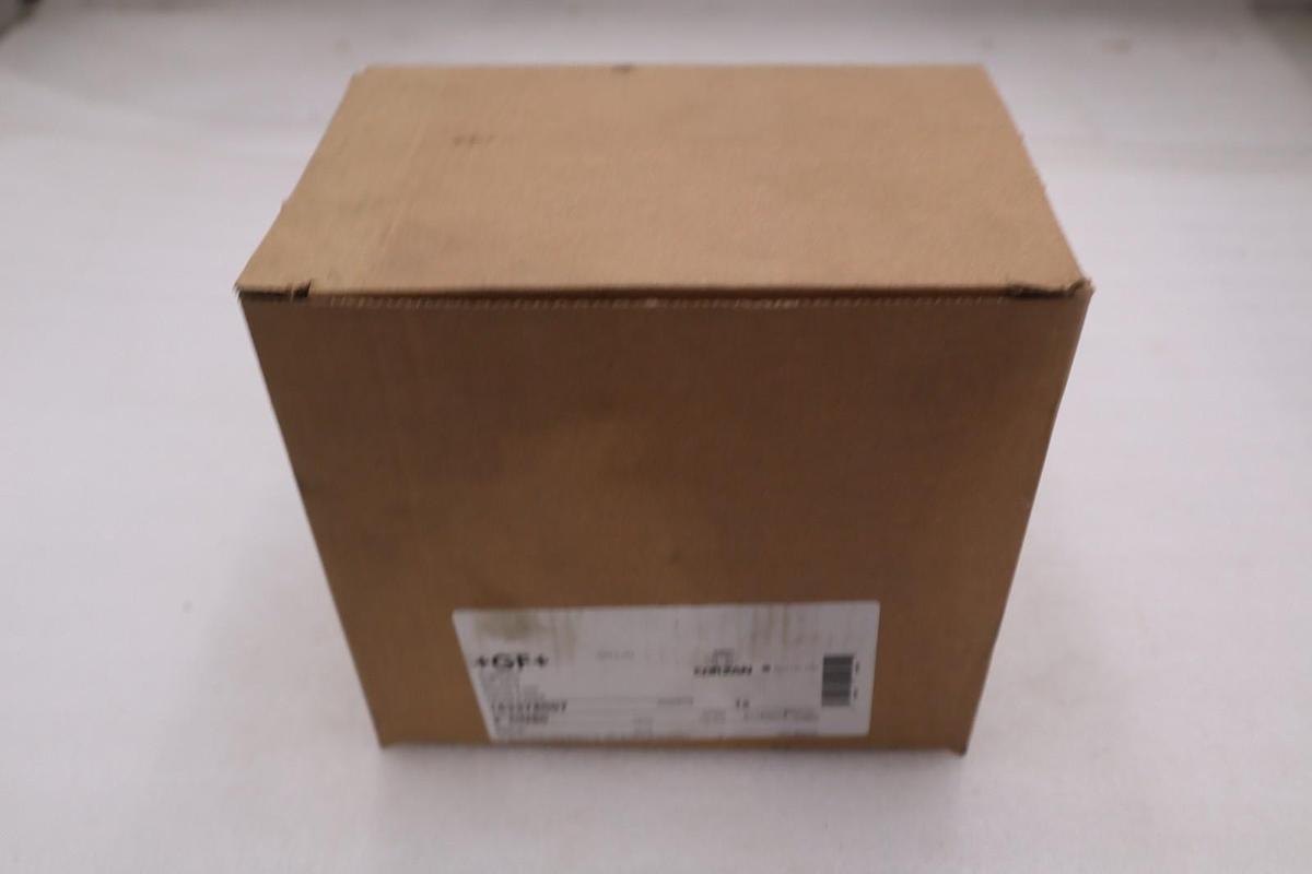 Used NEW OPEN BOX Gf Piping Systems 163375007 2" Socket Cpvc Ball Valve STK GF1006