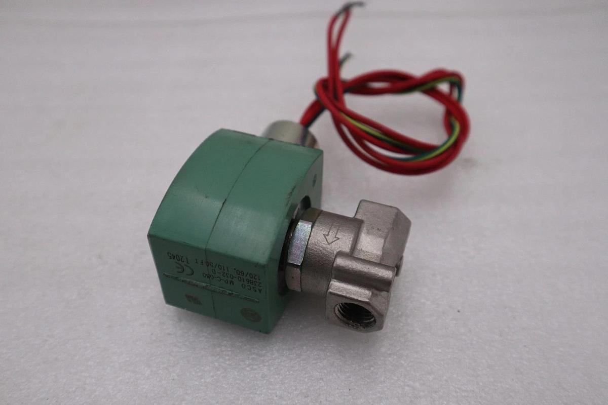 Used Asco 8262H226 Red-Hat Solenoid Valve 120v 1/4in  STK L89C
