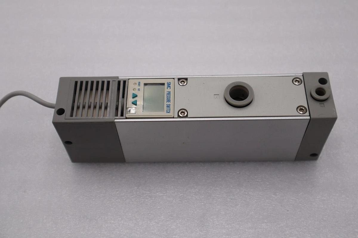 SMC ZL112-E65L ZL112E65L Multistage Ejector NEW OPEN BOX STOCK L-503-C