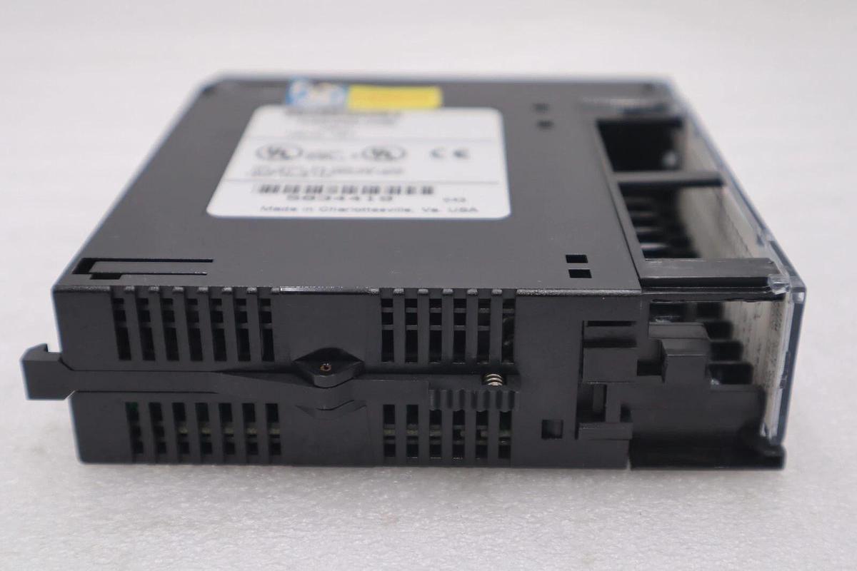 New GE FANUC IC693MDL240E INPUT MODULE 16 POINT DISCRETE 120 VAC STOCK 5506