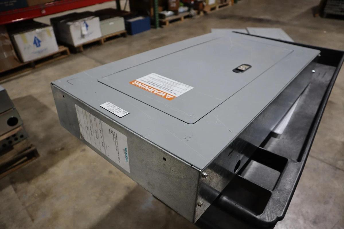 Used SIEMENS P1 250A 480Y/277V P1E30BQ050CTST MAIN BEAKER STOCK HS45