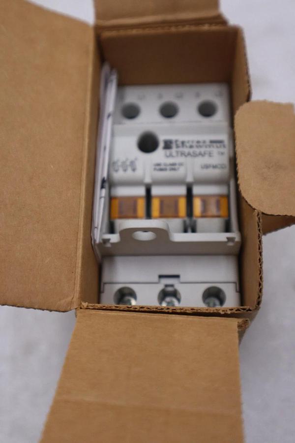 Used MERSEN USFMCCI FUSE MODULE INDICATOR 600 VAC/VDC 30 AMP - STOCK GF231A