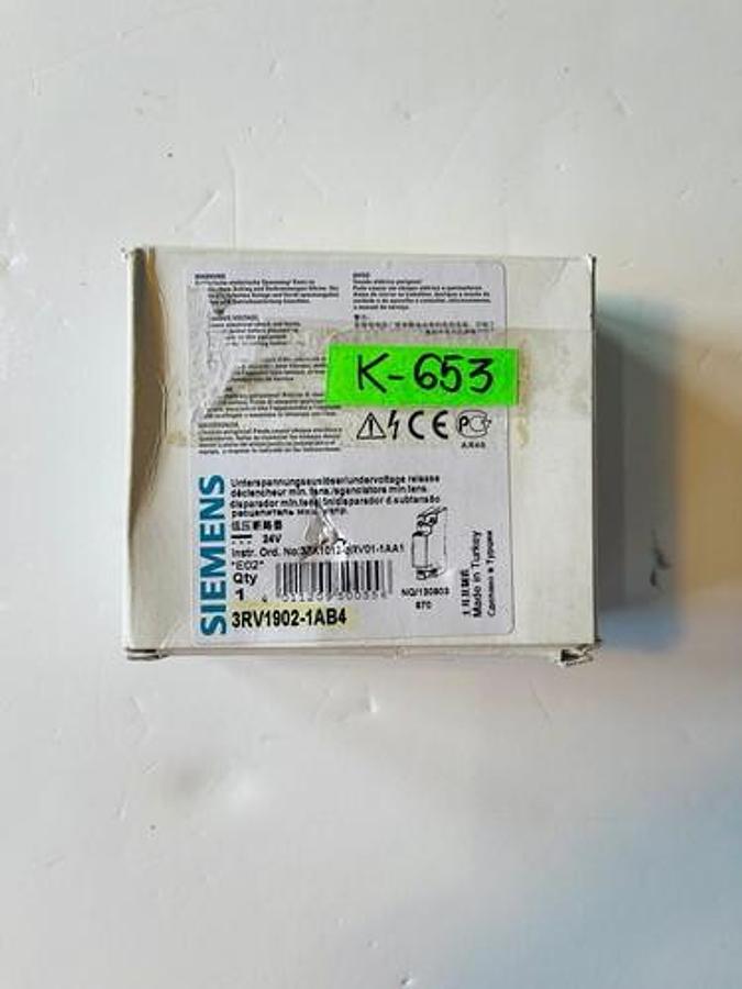 Used Siemens 3RV1902-1AB4 Undervoltage Trigger #K-653