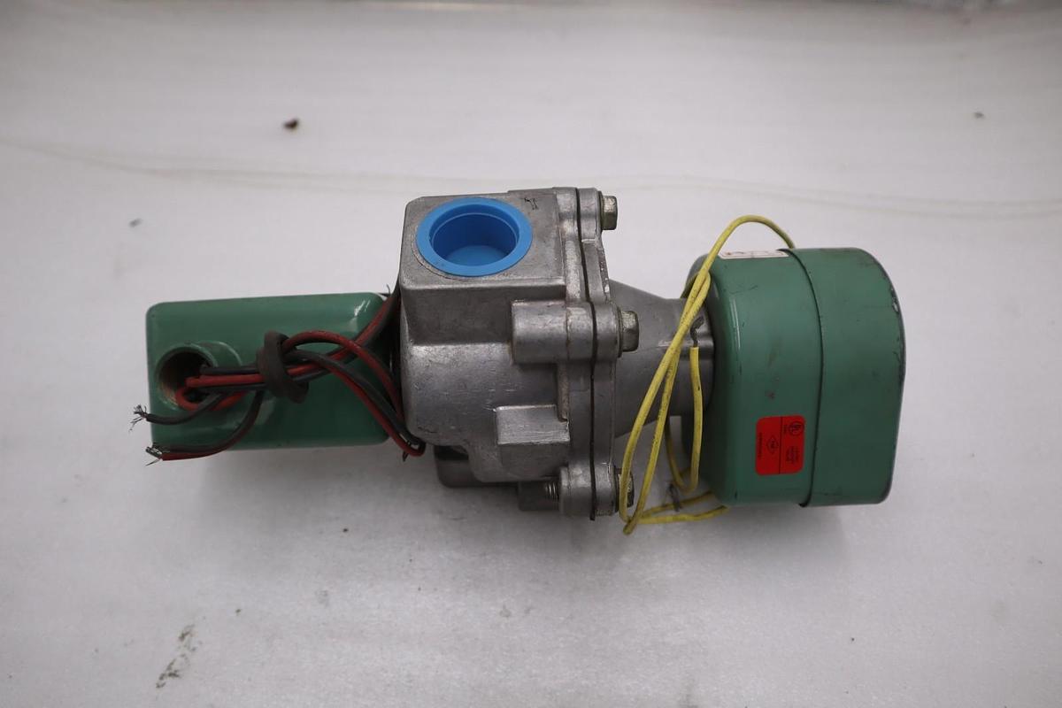 Used Asco 8043A47 Electric Solenoid Valve Pipe Size 1" NPT Coil 120 VAC - STK CC169