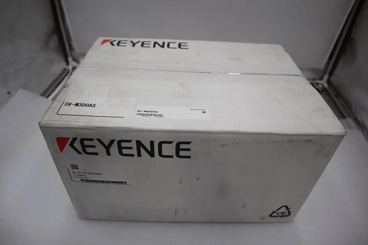 KEYENCE SERVO MOTOR 3KW SV-M300AS / SVM300AS NEW IN BOX STOCK 4424A