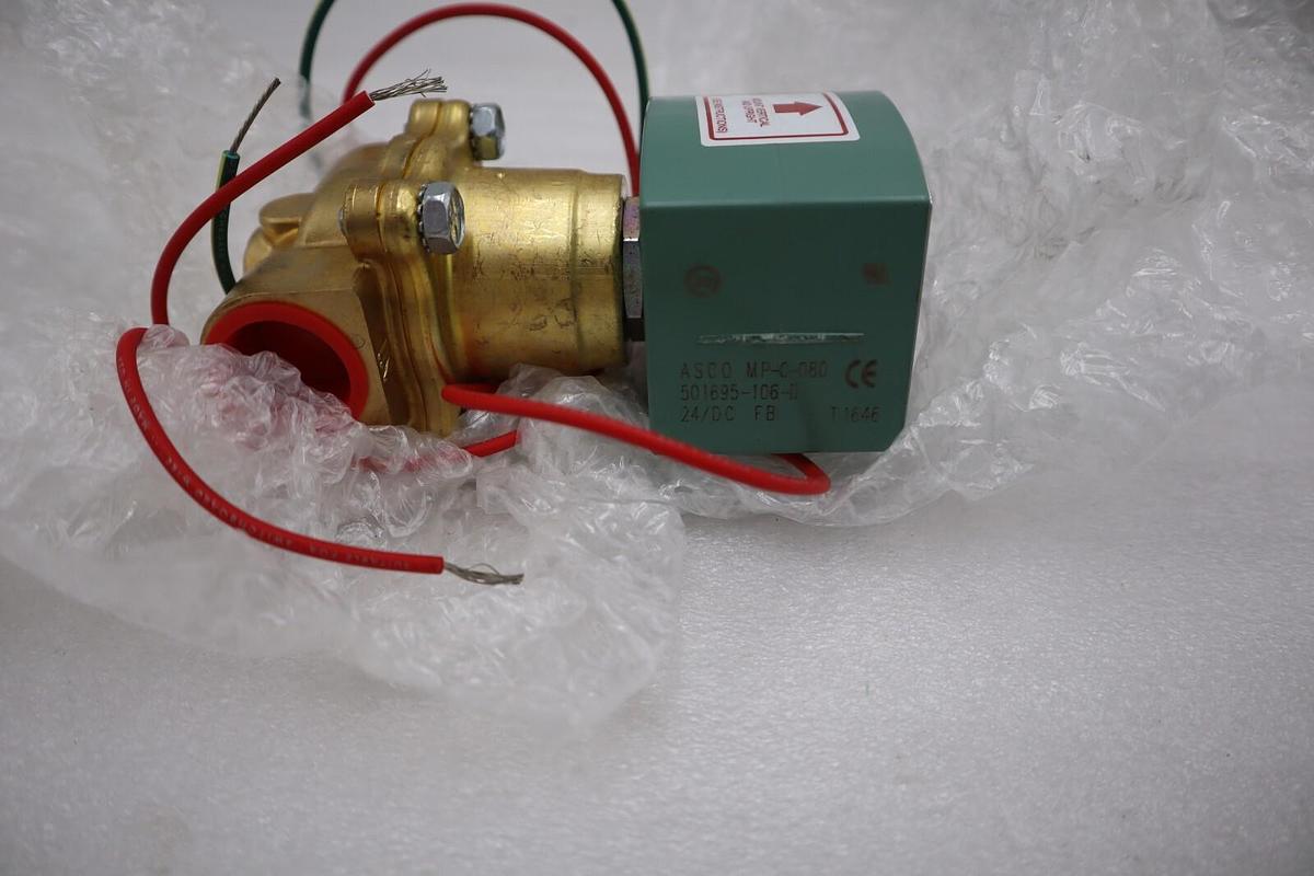 NEW IN BOX ASCO RED HAT 8210G026 120V 300PSI 3/4" NSMP STOCK H20