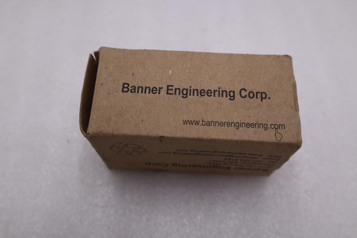 Used NEW OPEN BOX Banner 45LM5 Plug-In Sensor Logic Module STOCK H289A