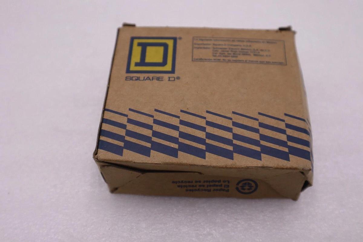 SCHNEIDER ELECTRIC M9F42106 / M9F42106 (NEW WITH BOX) STOCK G752A