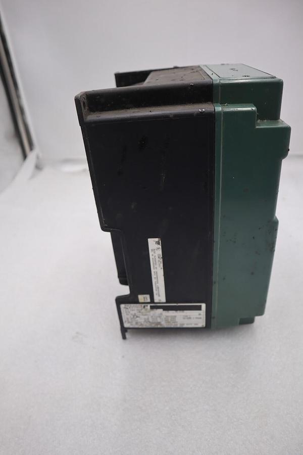 Used RELIANCE ELECTRIC GP-2000 2GU21002 AC DRIVE 2HP STOCK 4215