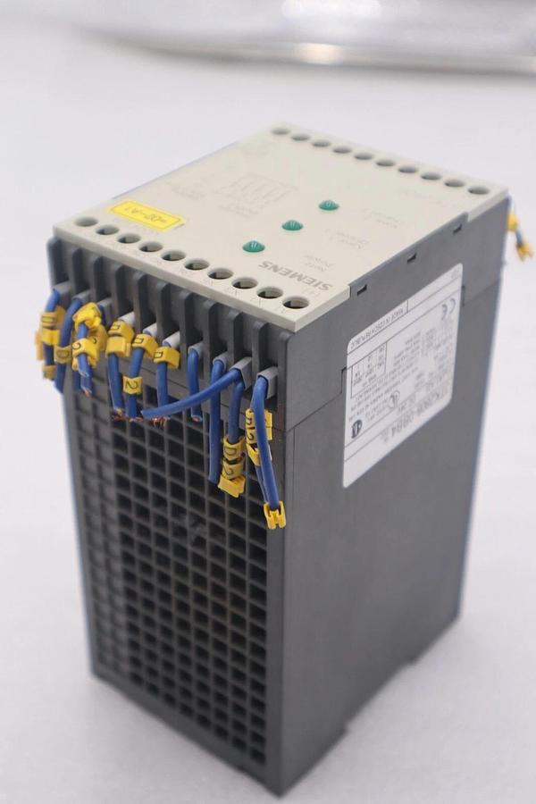 Used SIEMENS 3TK2806-0BB4, SAFETY RELAY THREE AVAILABLE STOCK 5265