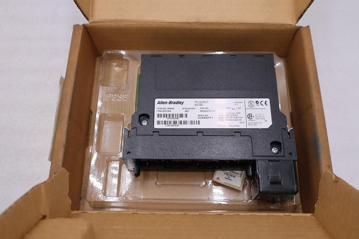 ALLEN BRADLEY 1756-OG16 SER. A 5.5VDC - NEW IN BOX - STOCK 3851CC