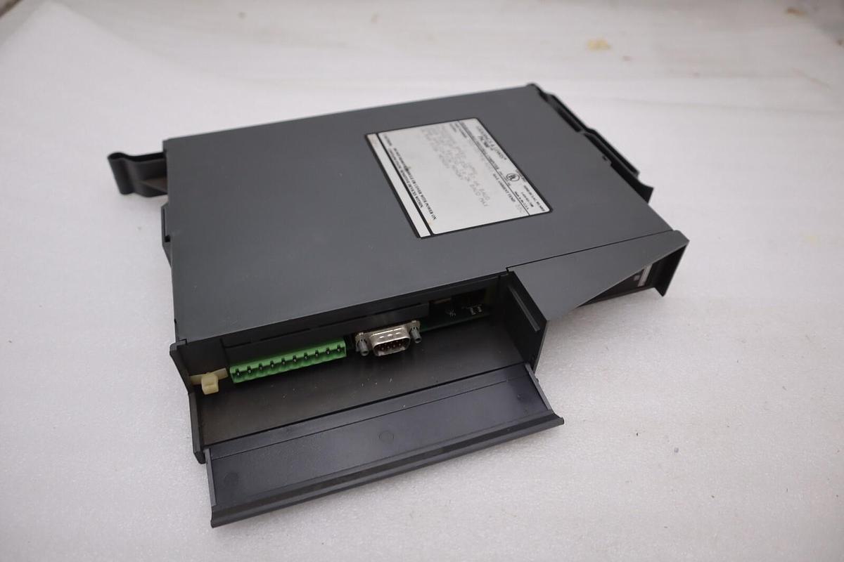 Used FIVES GIDDINGS & LEWIS 502-03794-40R1 PIC900 PROGRAMMABLE INDUSTRIAL COMPUTER