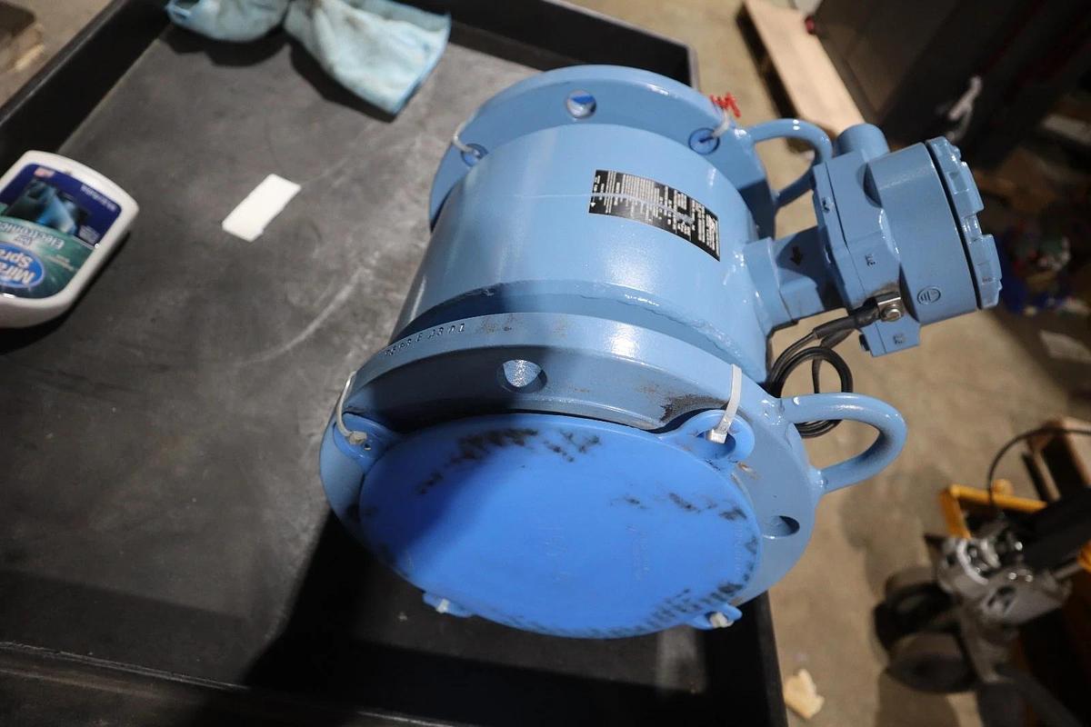 Used ROSEMOUNT 8705TSA060C1W0NA 40VDC 285PSI - STOCK CC-32