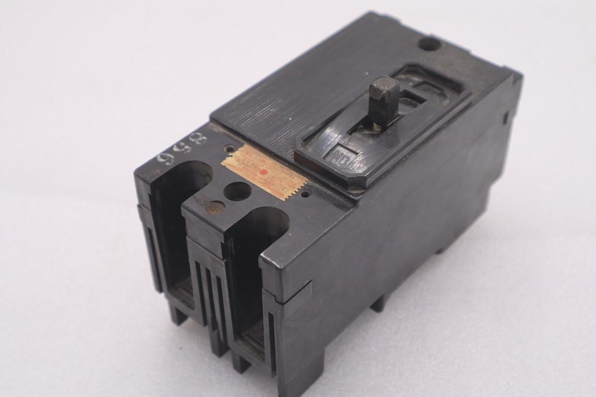 Used ITE EE2 ET1561 2 Pole 15 Amp Circuit Breaker 240 VAC STOCK B-615