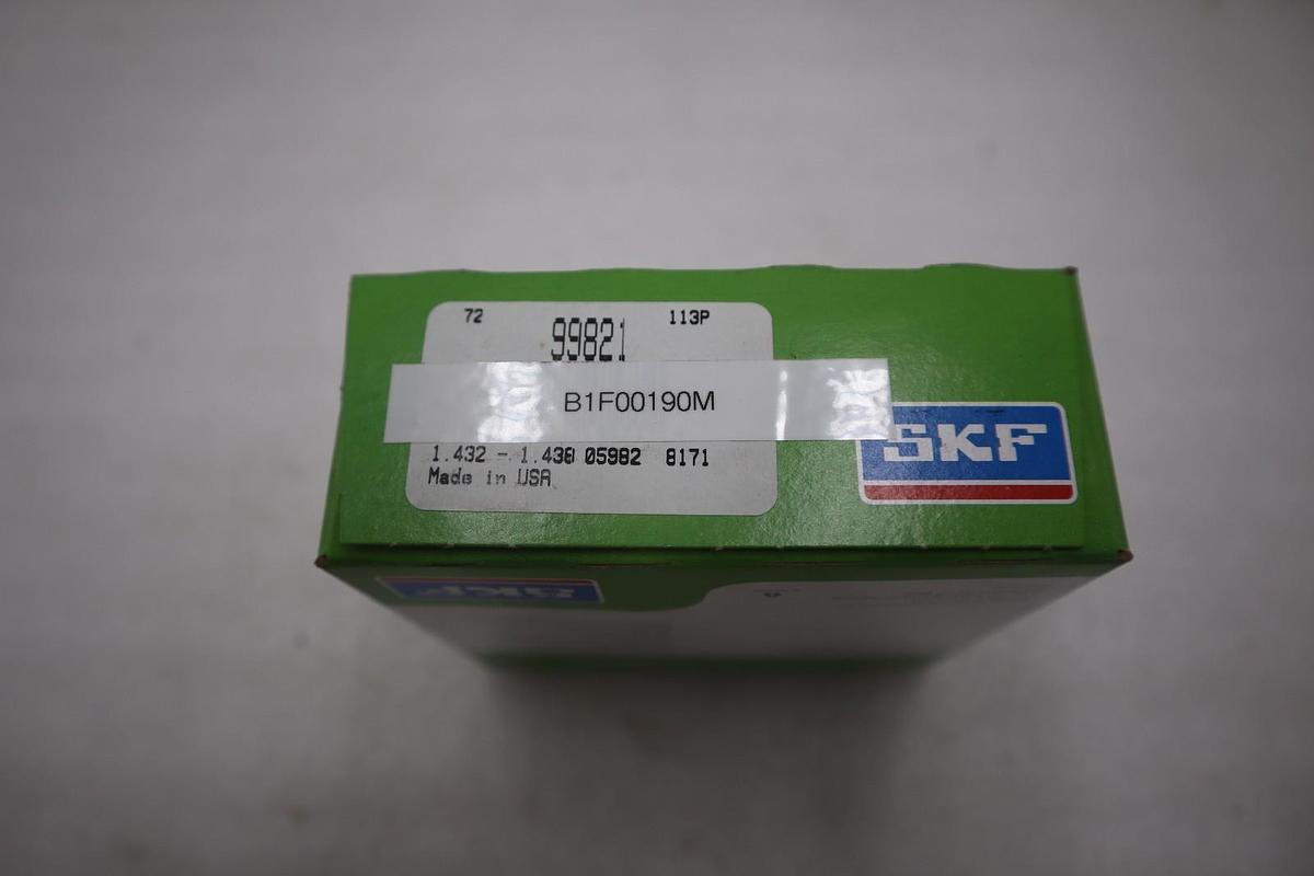 SKF 99821 Speedi-sleeves - NEW IN BOX - STOCK K1639A