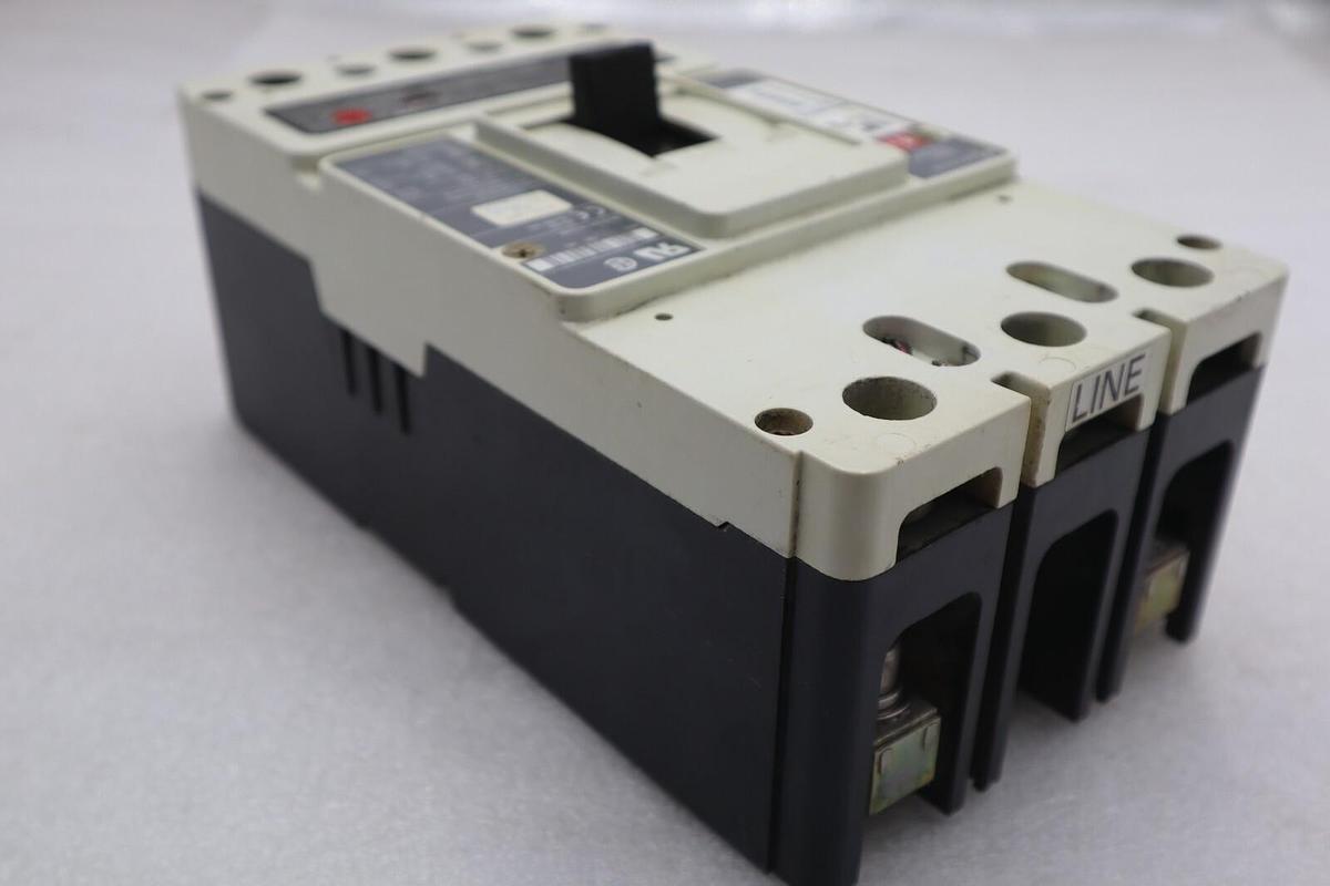 Used CUTLER-HAMMER HM2P400X5WS10 MOTOR CIRCUIT PROTECTOR SERIES C 600VAC STOCK #3226