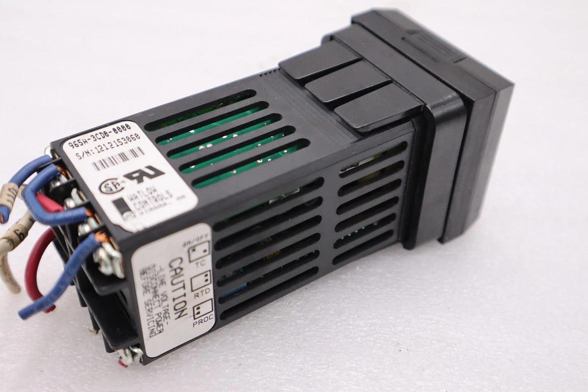 Used Watlow 965 Series 965A-3CD0-0000 Temperature Controller STOCK H1440A