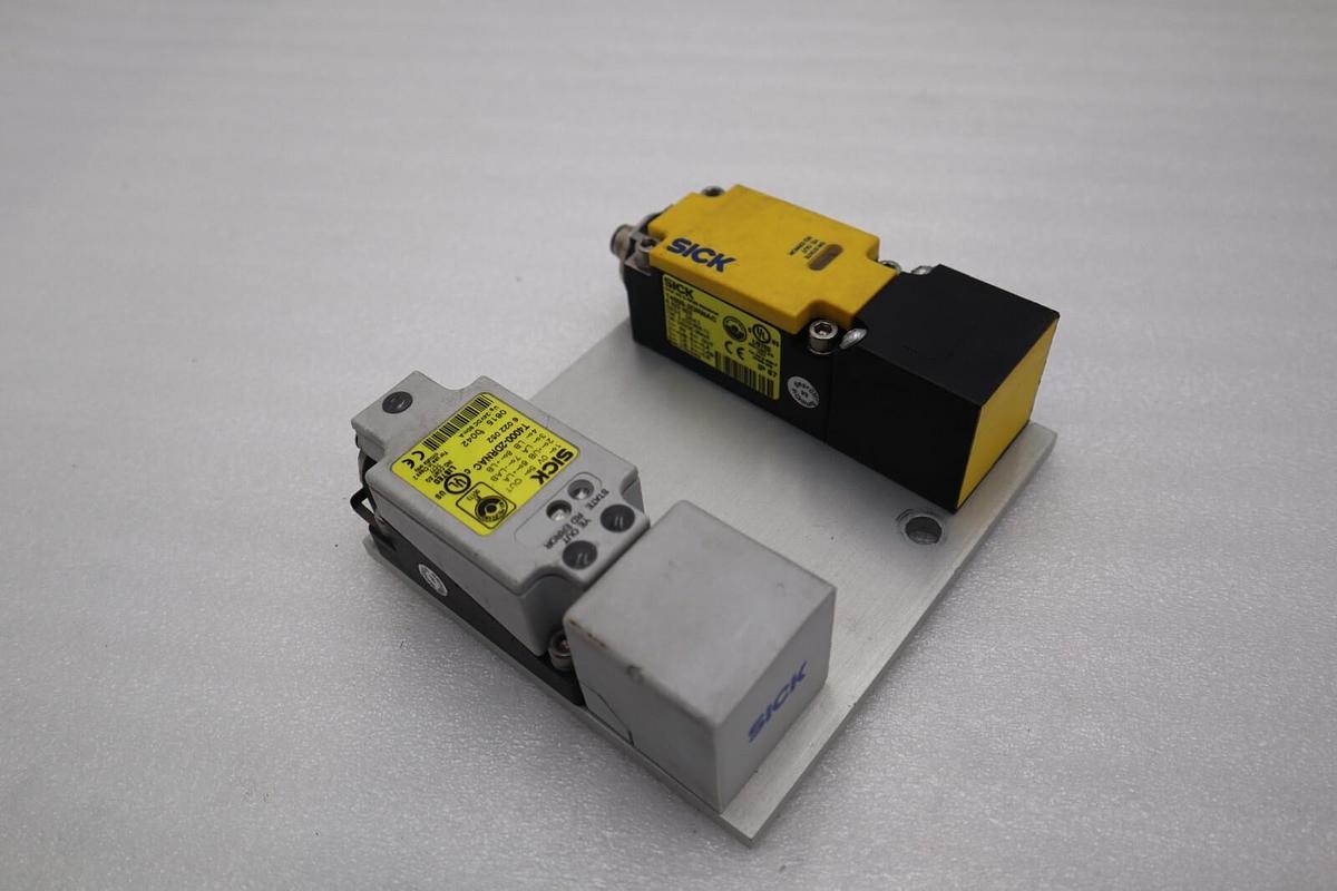 Used TWO SICK T4000-2DRNAC SAFETY SWITCH STOCK L-381-C
