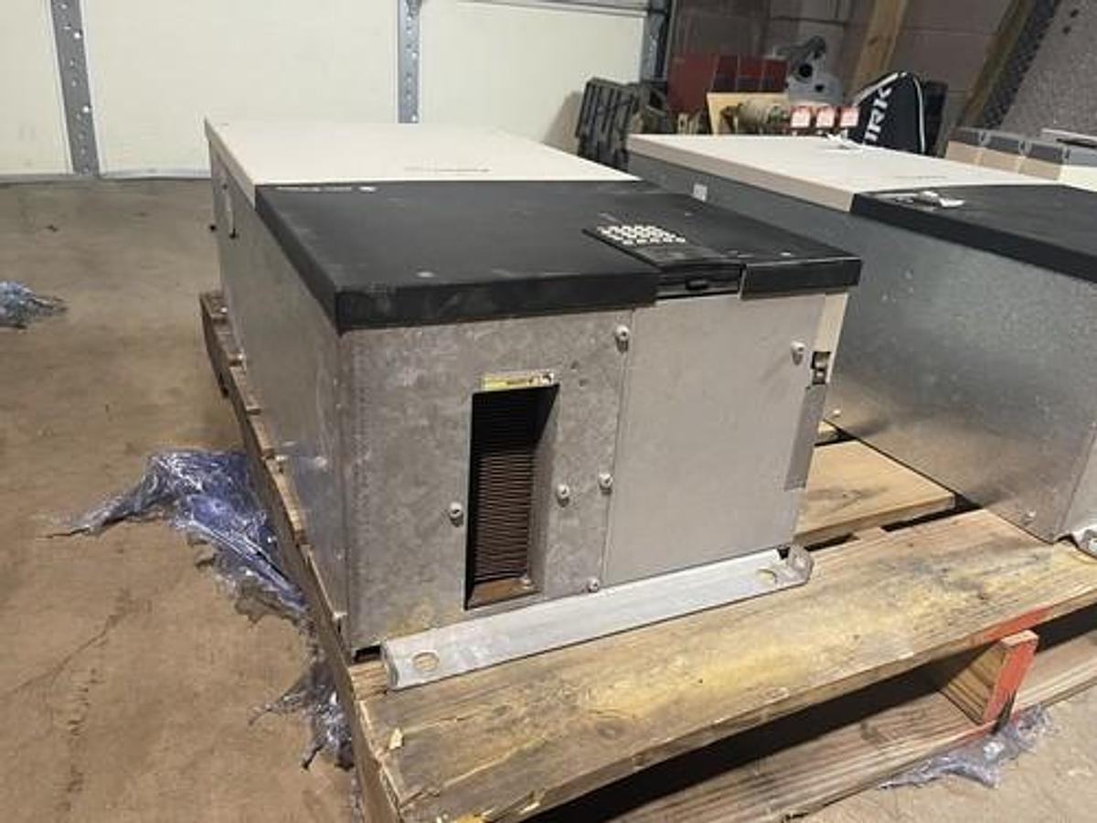 Used Allen-Bradley PowerFlex 700 AC Drive 20BD248M3ANNAND0 Ser. B 200HP S-85