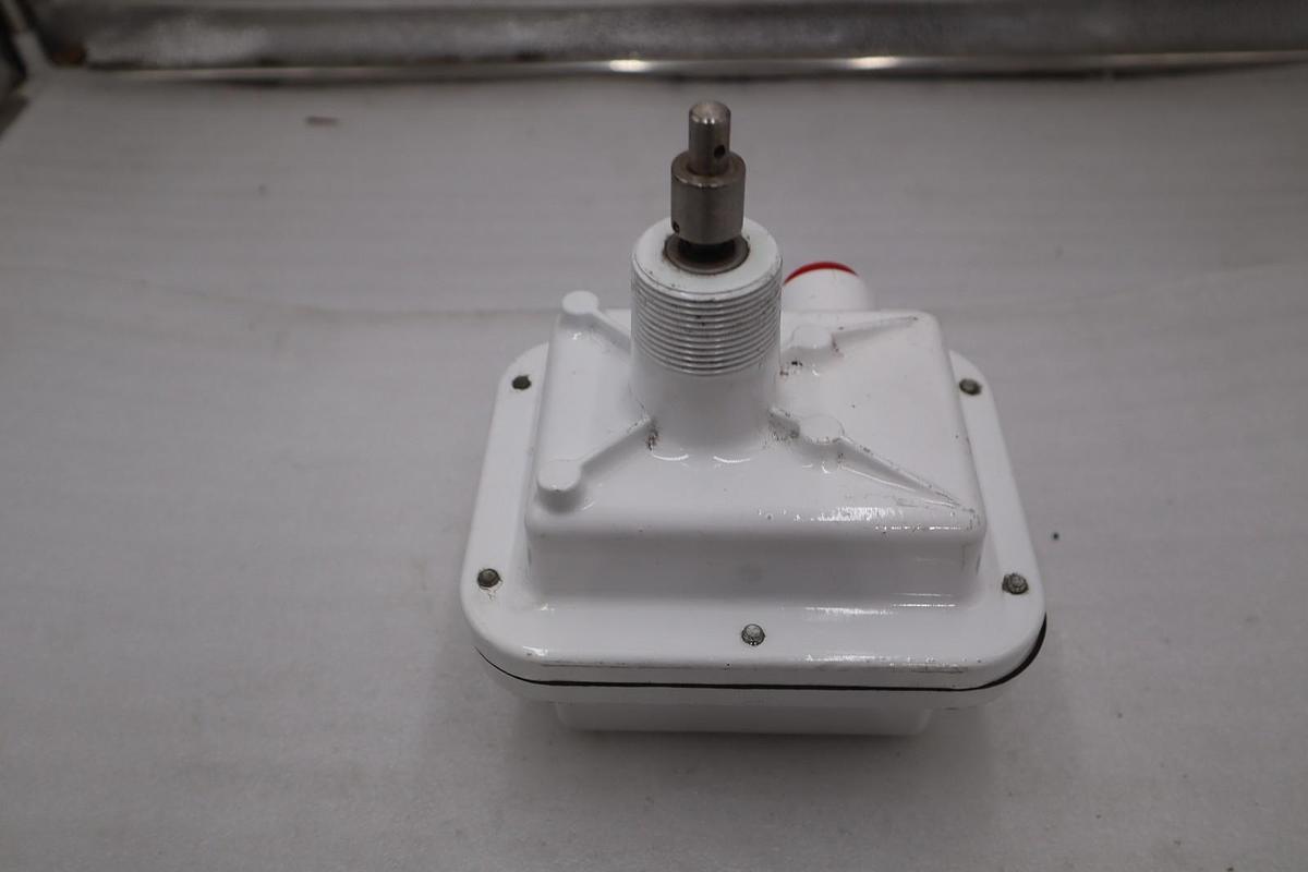 Used BINDICATOR MODEL RA DATE CODE 07-95 - NEW NO BOX - STOCK GF397