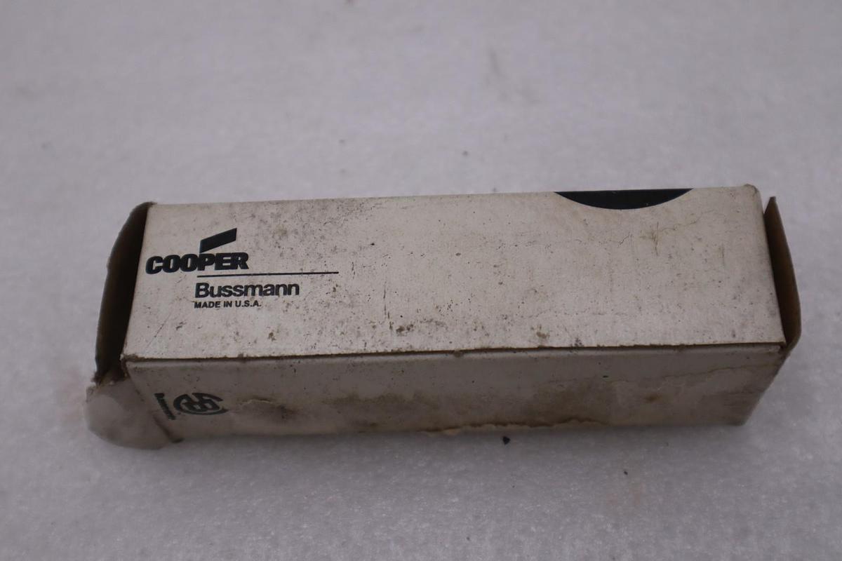 LOT OF 2 - Cooper Bussmann FWP-100A Semiconductor Fuse - STOCK H-1694A