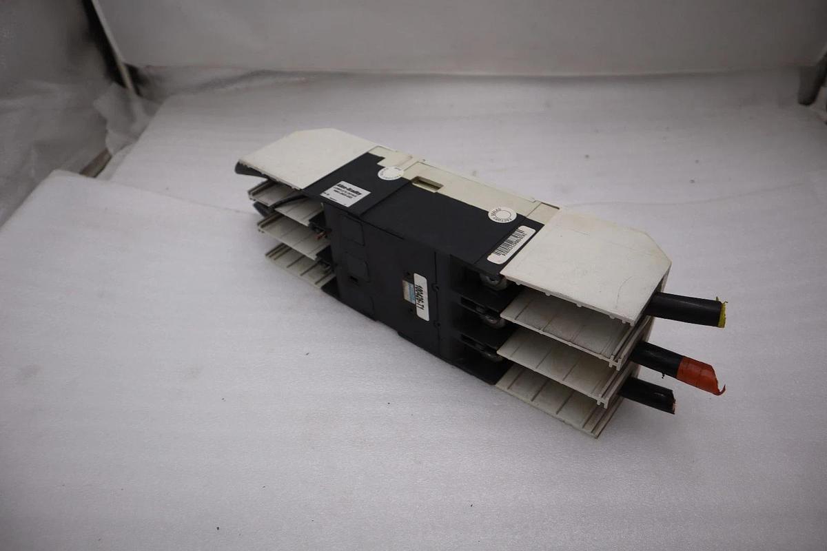 Used Allen Bradley 140U-J6X3 100A 3P 600V AC 250V DC Circuit Breaker STOCK H1864