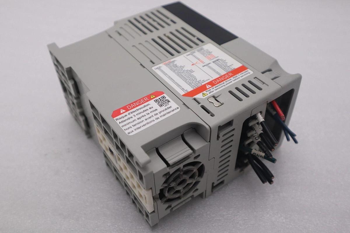 Used AB 22A-D1P4N104 PowerFlex4 AC Drive 22AD1P4N104 SER A ALLEN BRADLEY STOCK B-1381