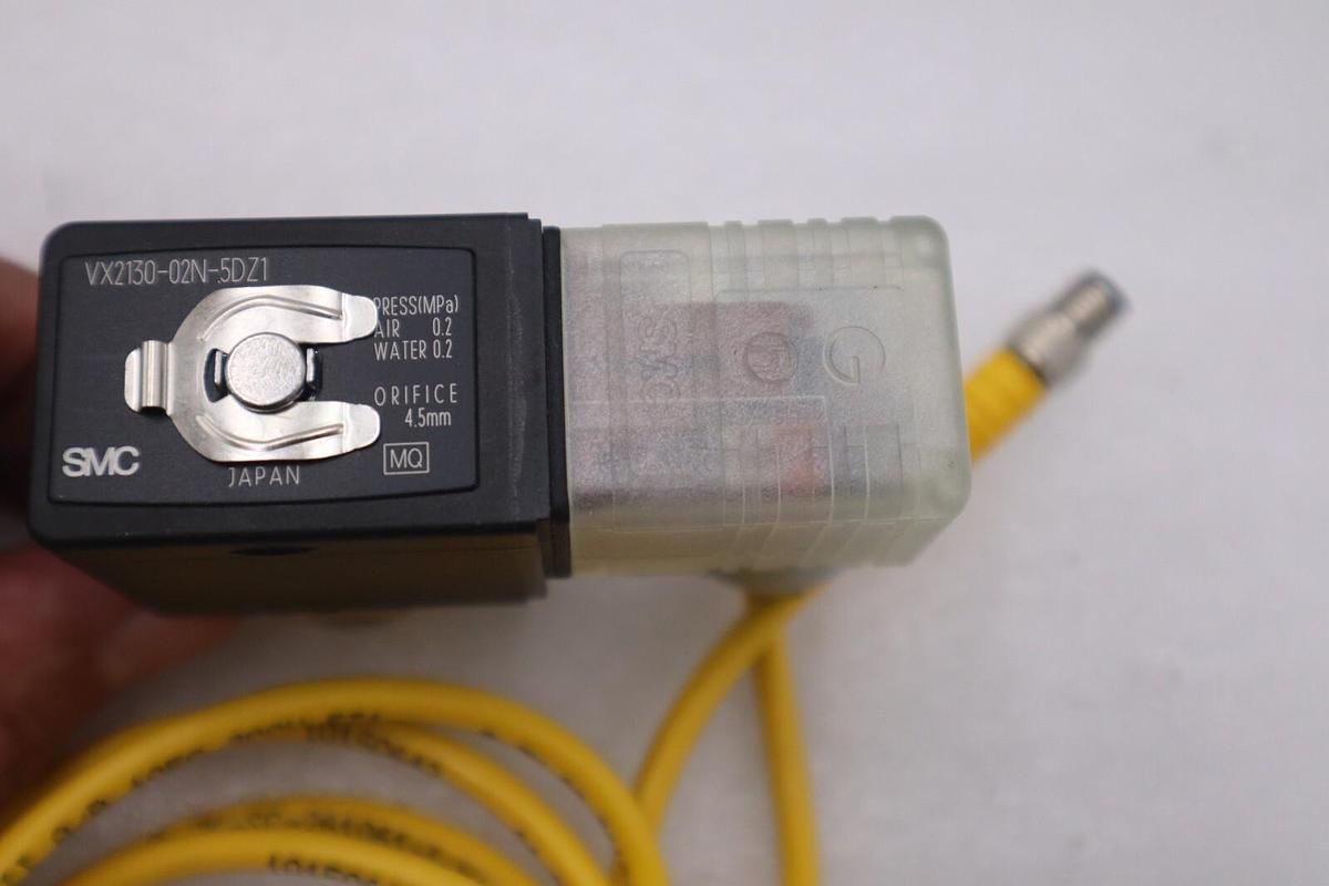 Used NEW SMC VX2130-02N-5DZ1 24V COIL ORIFICE 4.5MM SOLENOID VALVE STOCK K-584-A