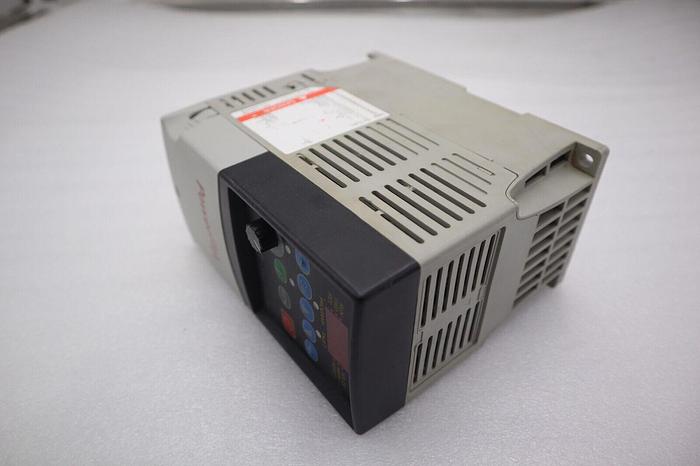 Used ALLEN BRADLEY 22A-D4P0N104 POWERFLEX 4 1.5kW/2.0HP SER A STOCK 5762