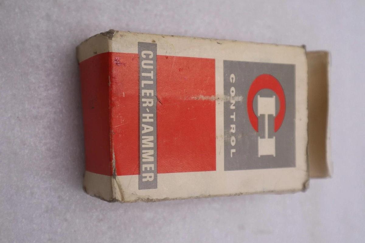 CUTLER HAMMER EATON CORPORATION E50SB / E50SB LIMIT SWITCH STOCK K1632A