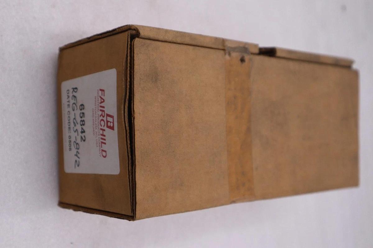 NEW OPEN BOX FAIRCHILD 65842 REGULATOR STK GF89A