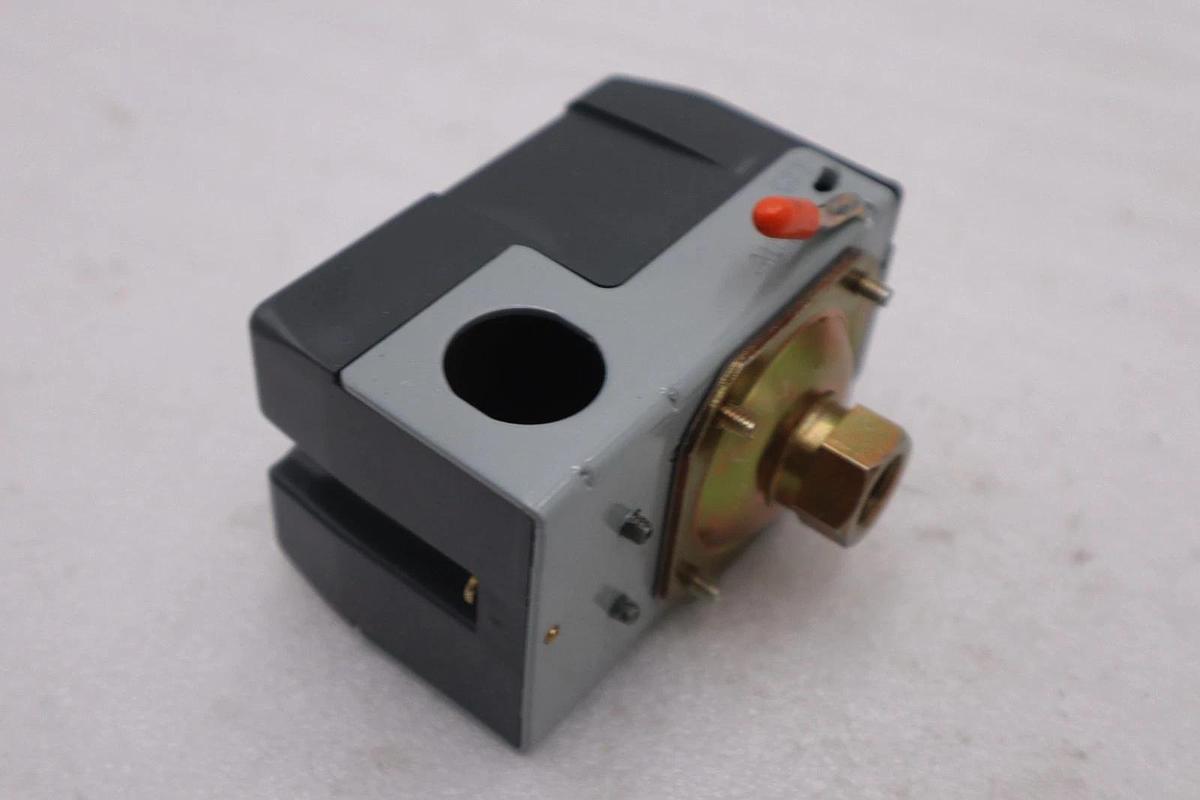 Furnas 69MB7L Pressure Switch with Disconnect Lever STOCK 6084